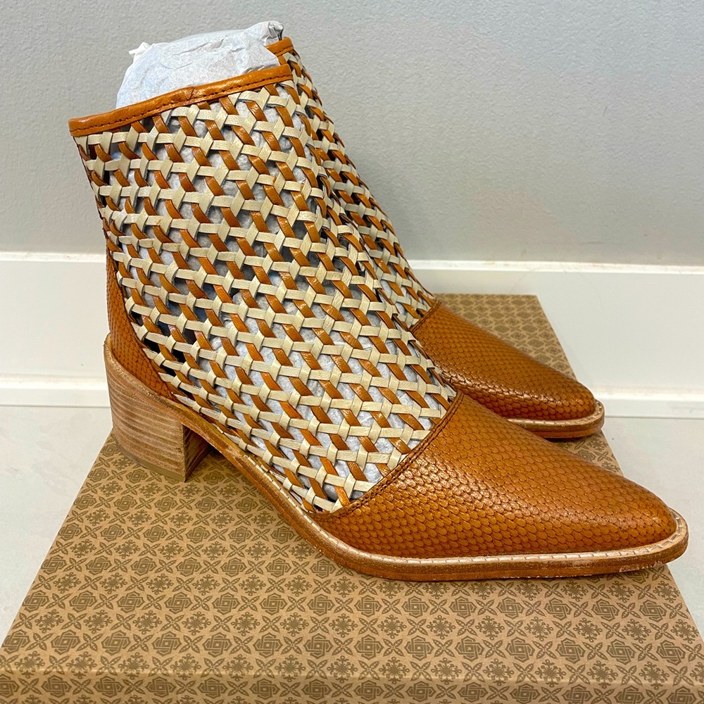 ROOLEE Woven Boots - Women’s Size 9